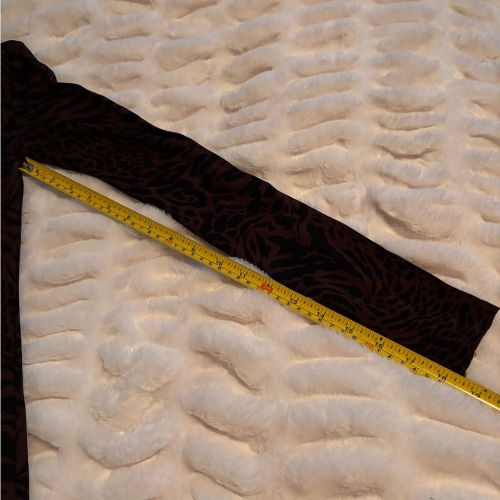 Alice + Olivia Black and Brown Long Sleeve Bodycon Dress - Picture 10 of 10